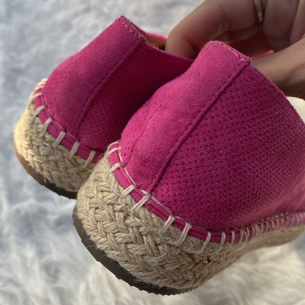 Me Too Cayce Fuchsia Espadrille Flats - Picture 5 of 7